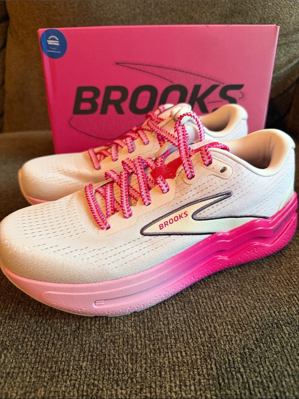Brooks Ghost Max 2 (NWT)